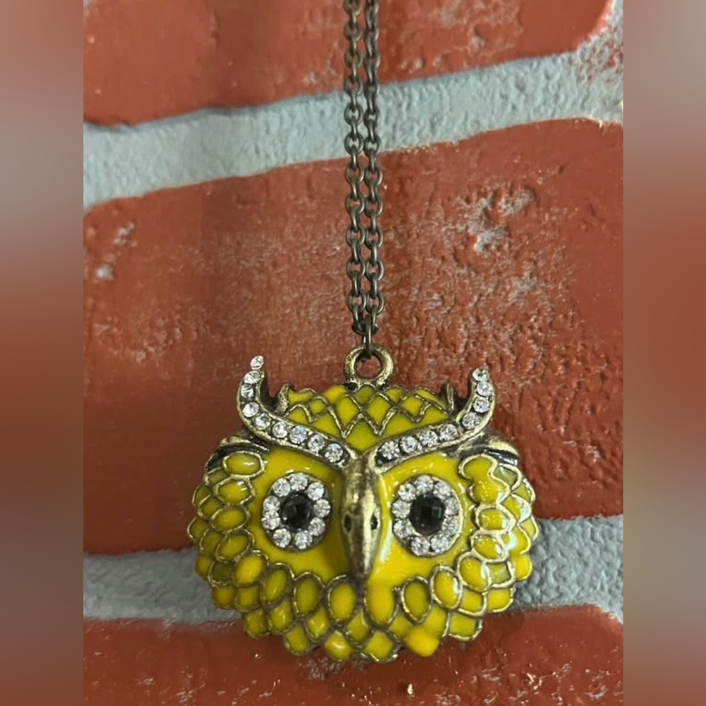 Vintage Owl Yellow/Rhinestone Pendant & Necklace